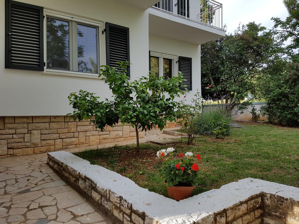 Villa Rosa With Yard And Children'S Playground Tar-Vabriga المظهر الخارجي الصورة