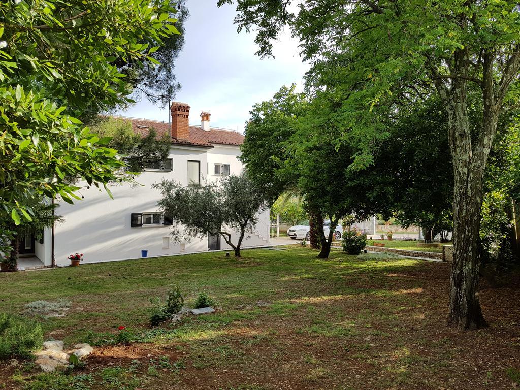 Villa Rosa With Yard And Children'S Playground Tar-Vabriga المظهر الخارجي الصورة