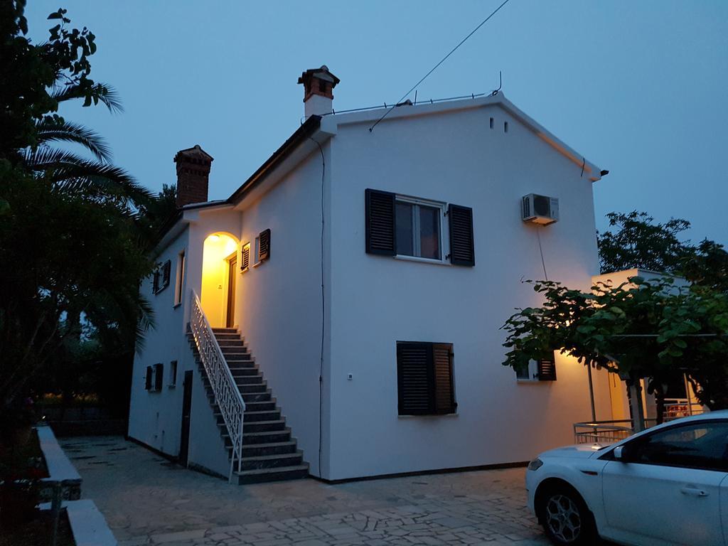 Villa Rosa With Yard And Children'S Playground Tar-Vabriga المظهر الخارجي الصورة